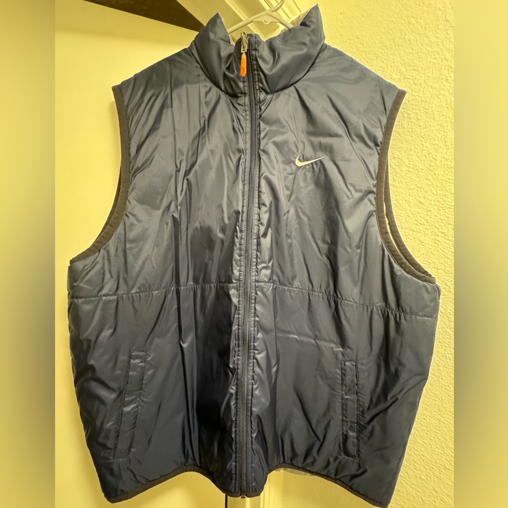 Mens Nike reversible vest
